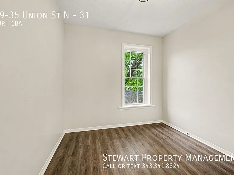 35-31 Union St N #29 — Photo 11