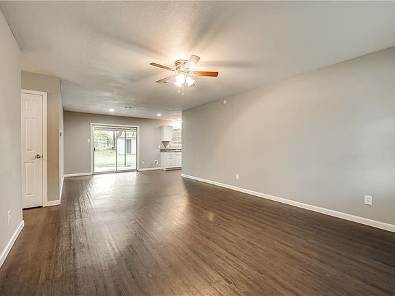 2nd image of 317 Arthur Dr