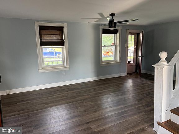 5th image of 328 Franklin St