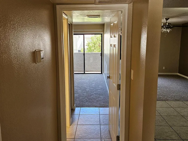 835 N Granite Reef Rd #6 — Photo 12