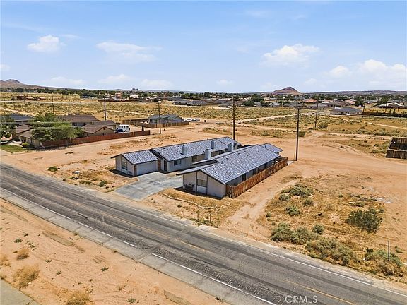 3rd image of 8924 N Loop Blvd
