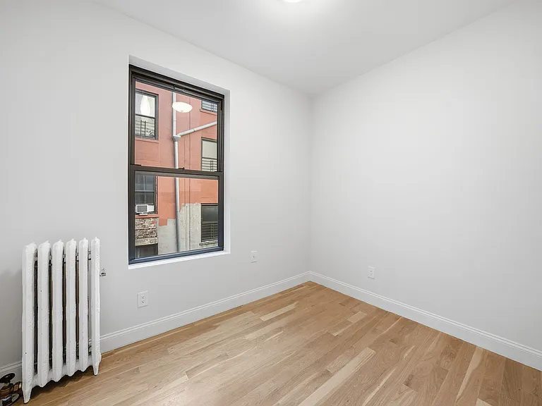 48 Pinehurst Ave #44 — Photo 8