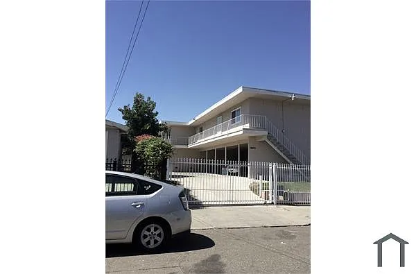 2673 Grande Vista Ave APT 4 photo 1