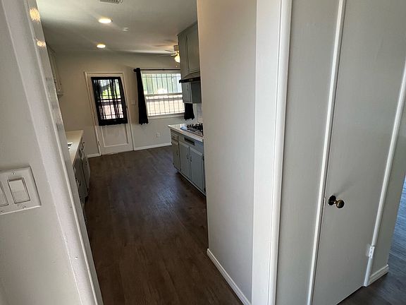 4th image of 1502 Loranne Ave