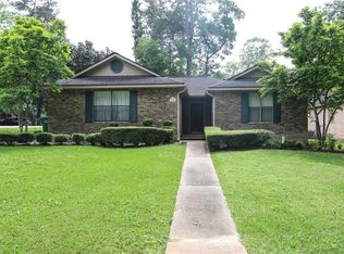 120 Warbonnet Dr, Conroe, TX 77304