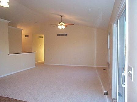 4th image of 613 Tallgrass Dr