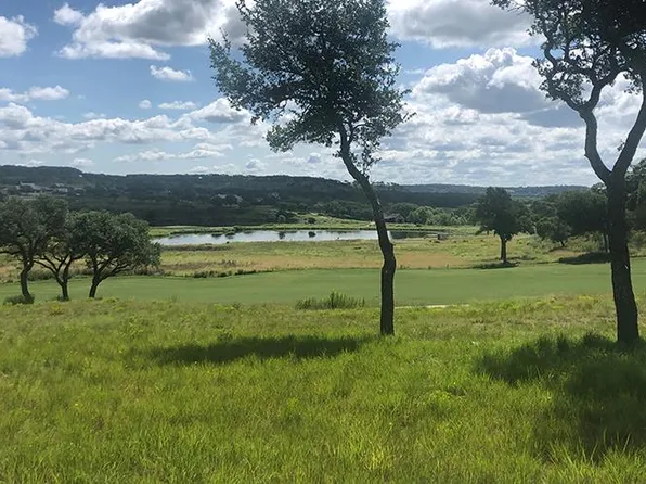 424 Sawgrass Trl, Fredericksburg, TX 78624