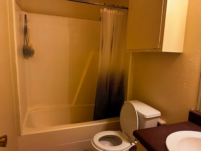 620 Londonderry Ln #202 — Photo 5