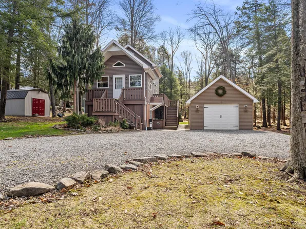 225 Foxridge Ln, Flinton, PA 16640