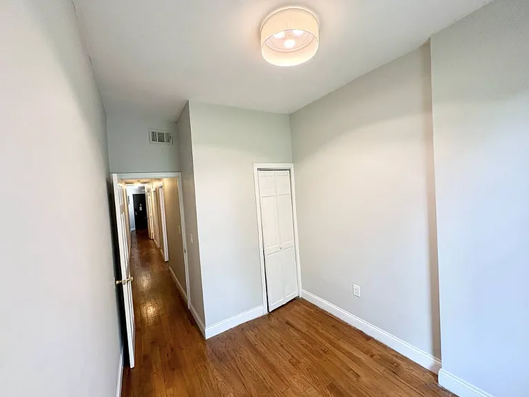 89 Kingston Ave #4L — Photo 15