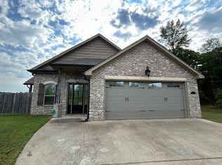 3850 Old Wolfe Rd, Caledonia, MS 39740