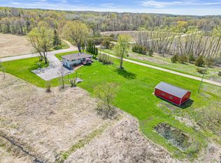 6350 Sunnyfield Rd E, Mound, MN 55364