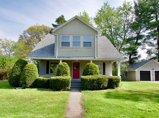 10 Grove Ave, Westfield, MA 01085