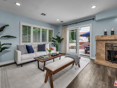 21701 Costanso St, Woodland Hills, CA, 91364