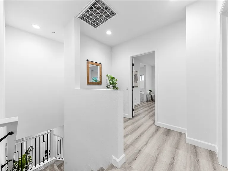 1359 Point Loma Pl — Photo 35