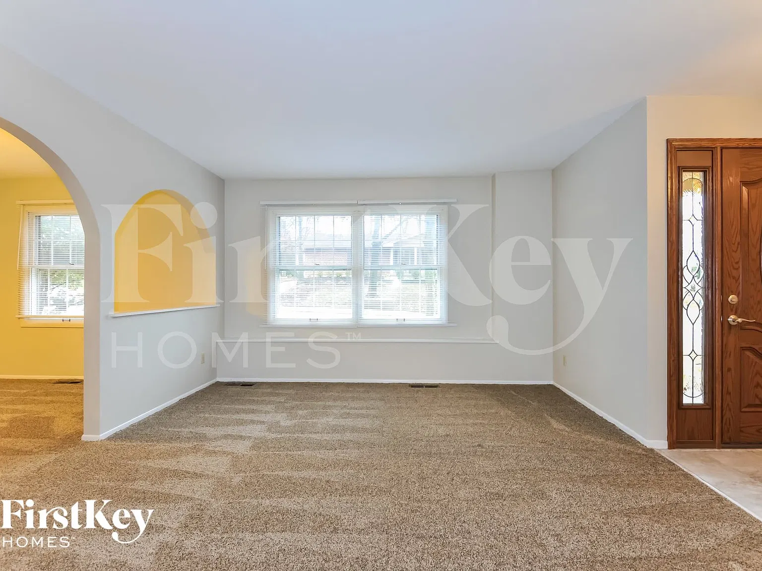 3 bed, 2.5 bath, 2736 sqft, $2,875 — Photo 3