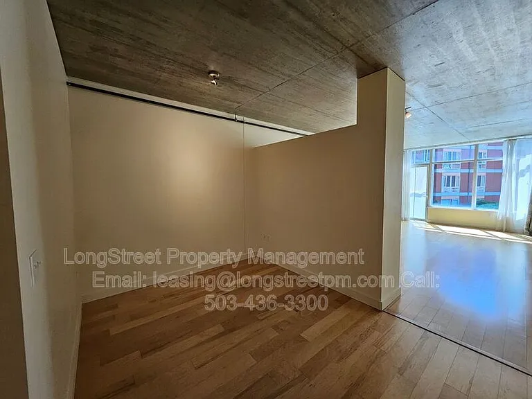 1926 W Burnside St #1217 — Photo 15