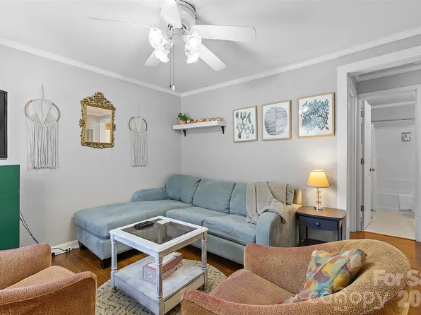 544 W McLelland Ave, Mooresville, NC 28115