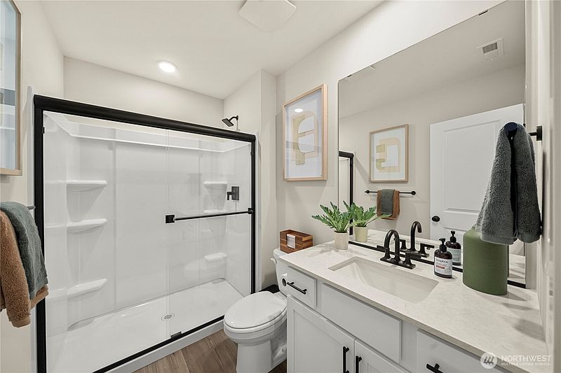 4th image of 13921 207th Avenue Ct E