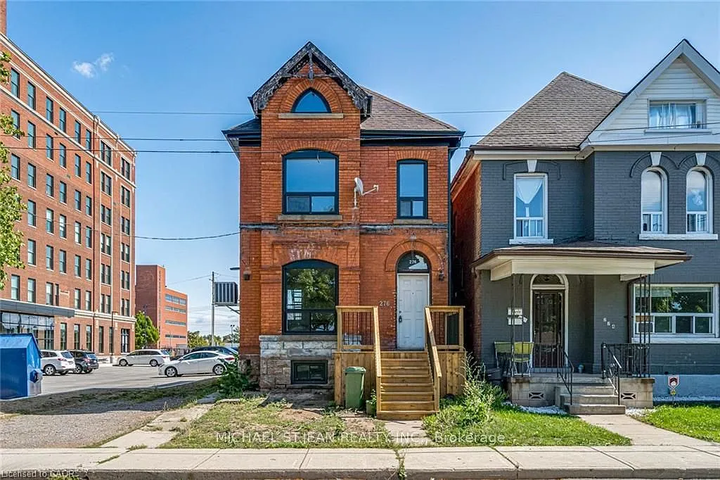 2 bed, $1,799 — Photo 1