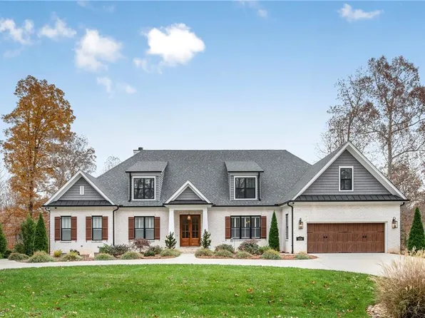 2150 Walnut Crossing Run, Yadkinville, NC 27055