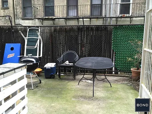 Rented by Bond New York | media 21