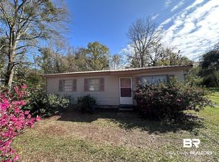 3185 Clearview Dr, Theodore, AL 36582