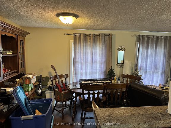 5th image of 28 Tara Cres