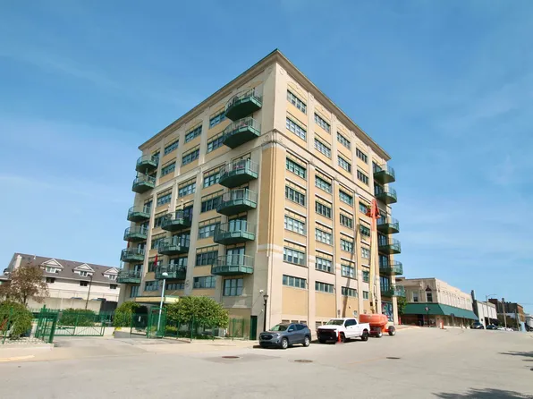 222 Jennison Pl, Bay City, MI 48708