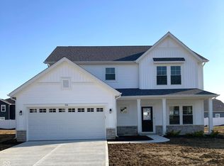 7161 Jackson Dr, Cumberland, IN 46229