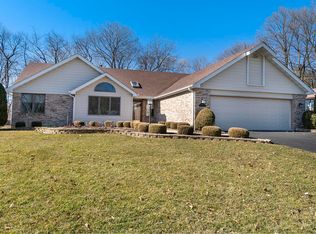 1907 Highridge Rd, Rockford, IL 61108