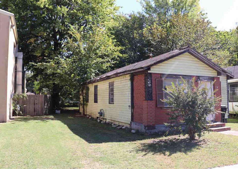 2nd image of 441 N Shelby St