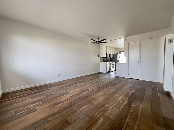 3rd image of 1148 Stanley Ave APT 4