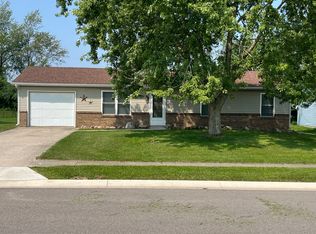 102 Franklin Ct, Ashley, IN 46705