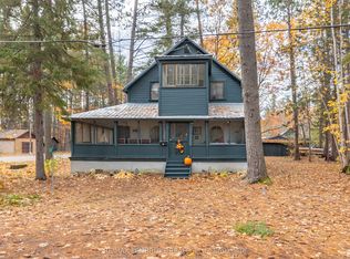 127 Alexandra St, Petawawa, ON K8H2R2