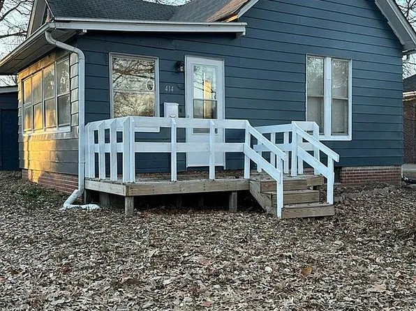 414 S Johnson St, Macomb, IL 61455