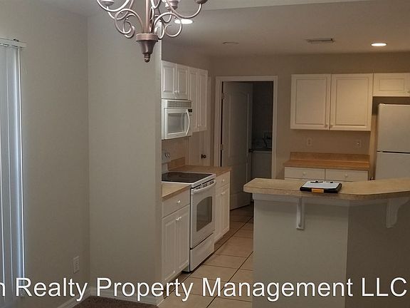 3rd image of 1044 Harwood Ave S