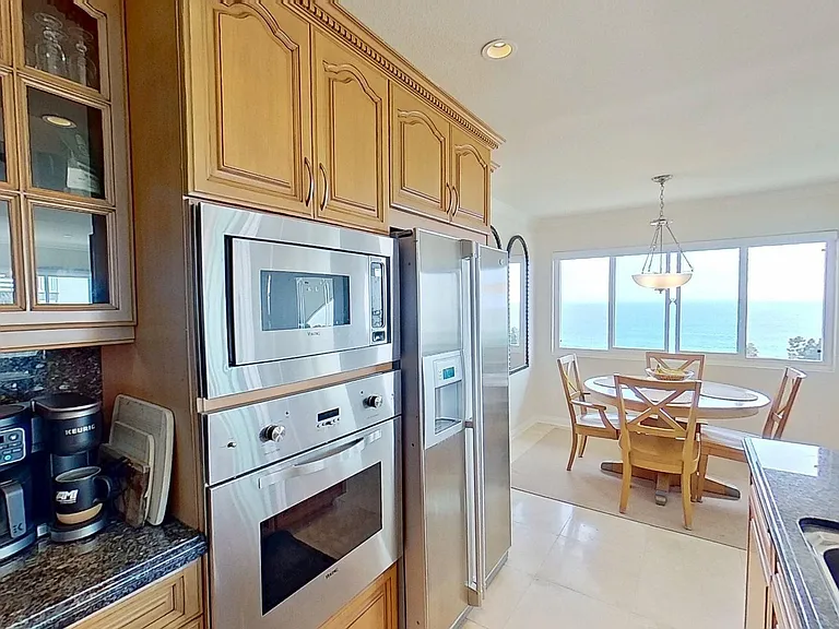 21722 Ocean Vista Dr #D — Photo 14