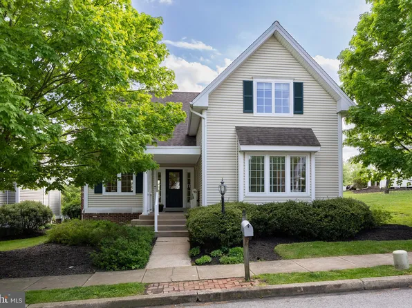 605 Cricket Ln, Downingtown, PA 19335