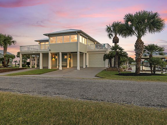 3rd image of 20 Park Dr