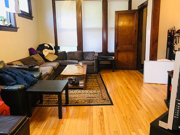2nd image of 3045 N Clifton Ave #3045