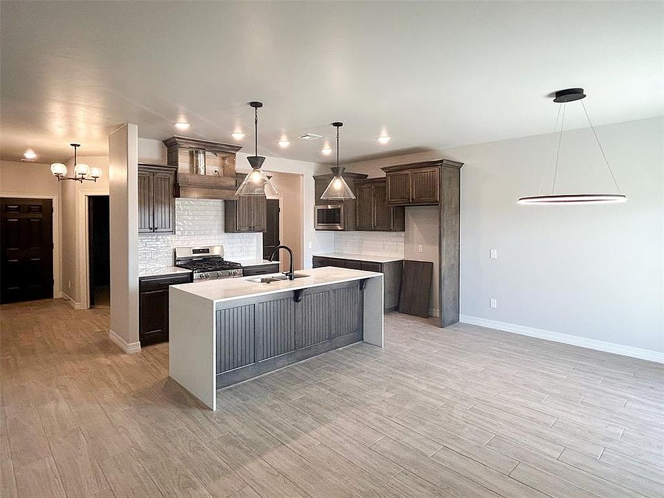2nd image of 324 Meadow Springs Way