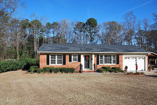 1st image of 208 Lake Pines Dr