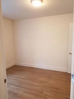 Rented by BRICK & GALO REALTY CORP | media 27