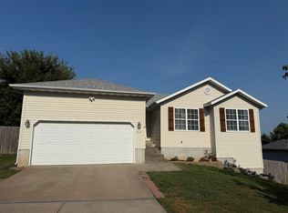 1213 S 15th St, Ozark, MO 65721