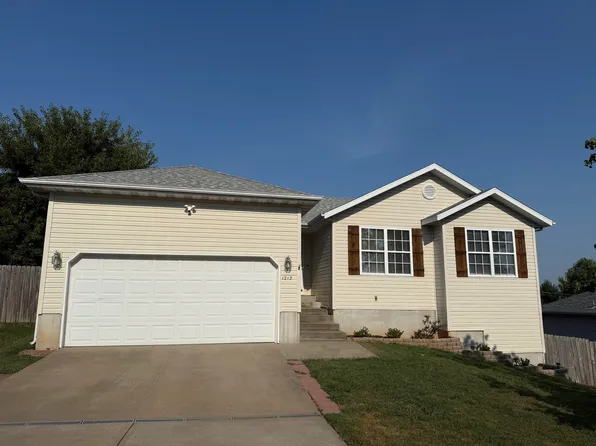 1213 S 15th Street, Ozark, MO 65721