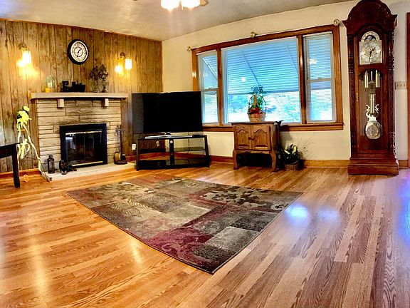 5th image of 1113 Forest View Dr