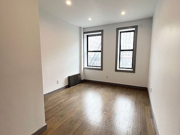 4th image of 600 W 162nd St APT 22
