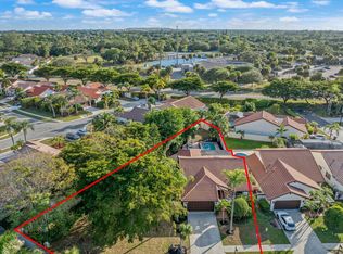 7706 Villa Nova Dr, Boca Raton, FL 33433