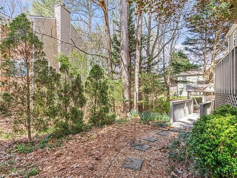 11190 Abbotts Station Dr — Photo 29